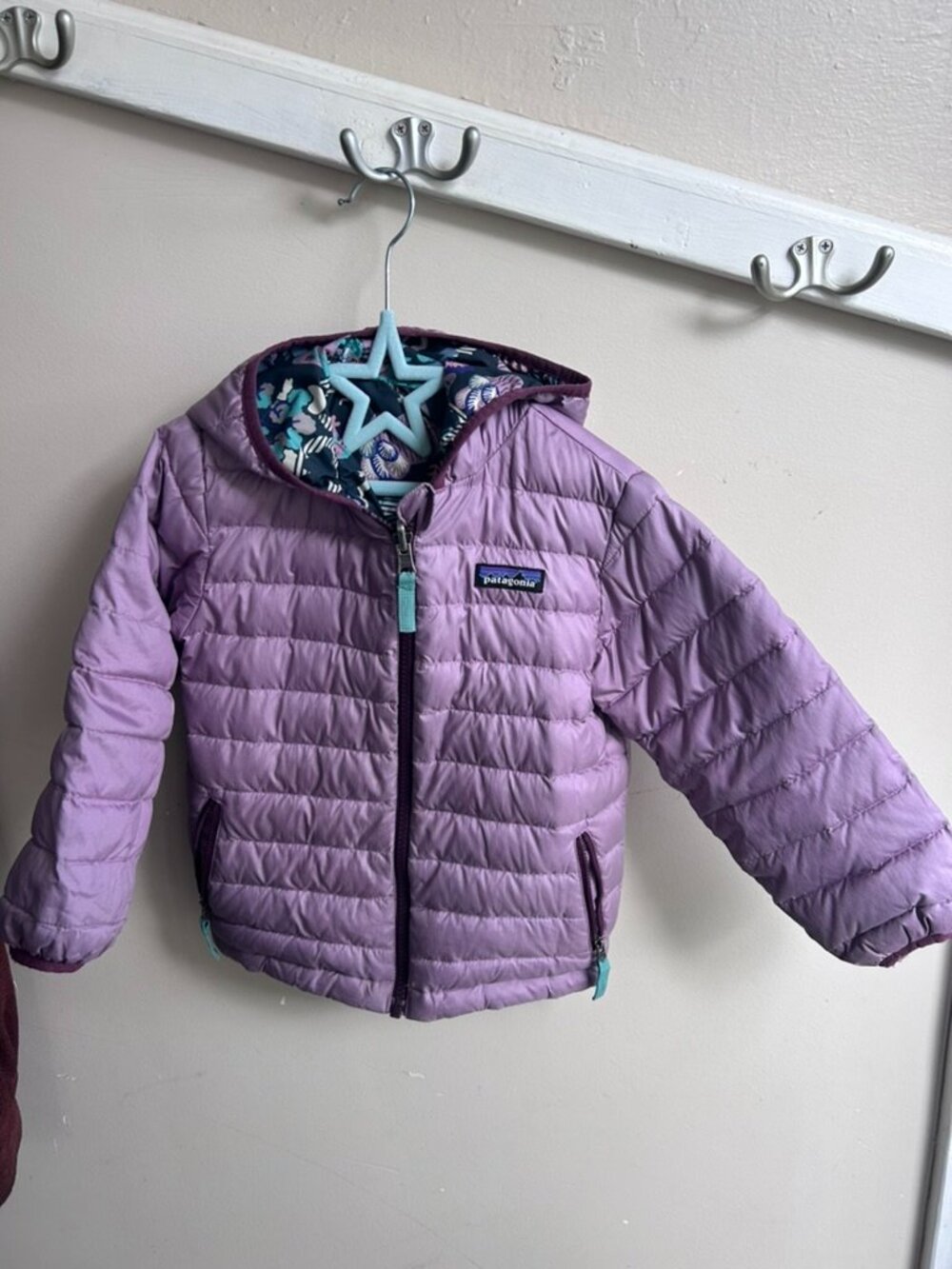 💜🌿 Patagonia Kids Reversible Puffer Jacket – Size 3 – Purple & Nature Print 🌿